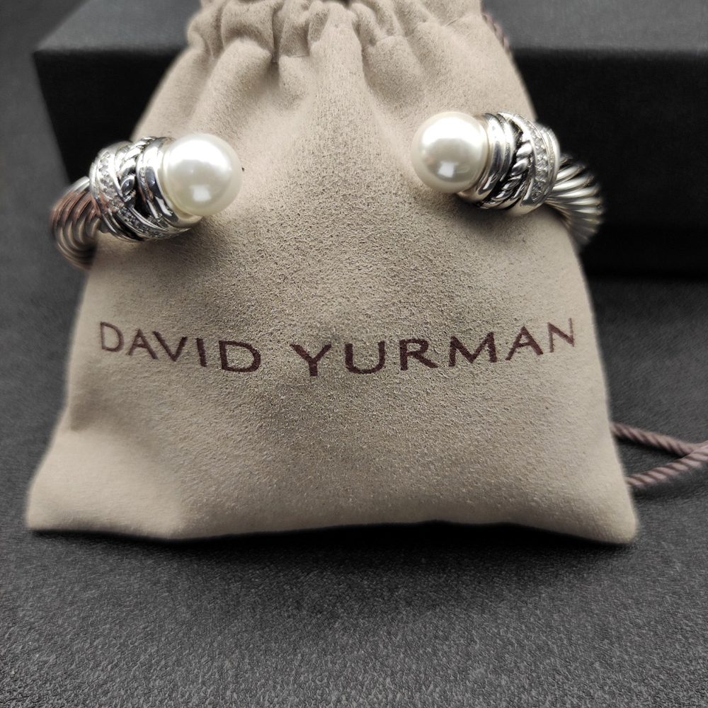 David Yurman 7mm rotating pearl bracelet - Picture 3 of 7